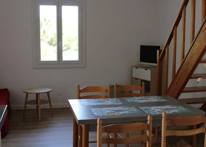 Апартаменты De Tourisme Fior Di Rena Сен-Флоран